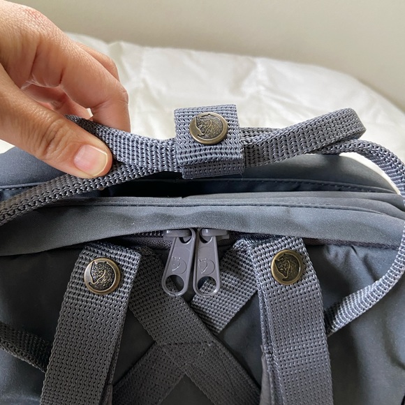 SOLD NWT FJALLRAVEN KÅNKEN LAPTOP 15" BACKPACK - Picture 6 of 6